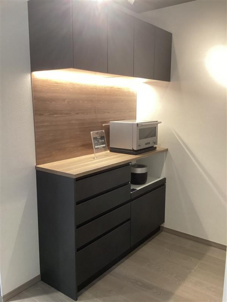 ワークトップカラー：スモーキーエルム